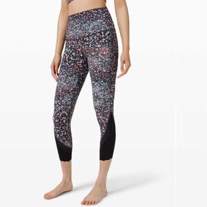 LULULEMON Wunder Under High-Rise Crop 23" Scallop Full-On Lux Size 2